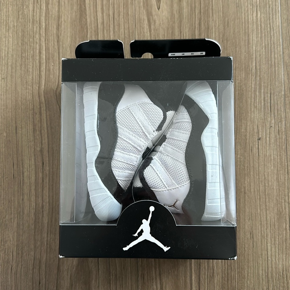 Jordan 11 Crib Bootie 4C
